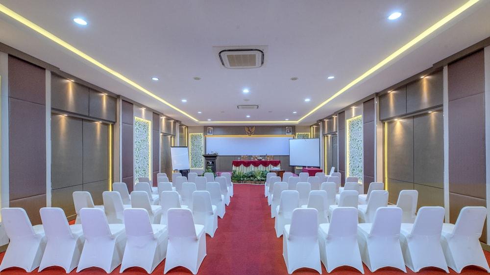 Lombok Garden Hotel Mataram Exterior foto