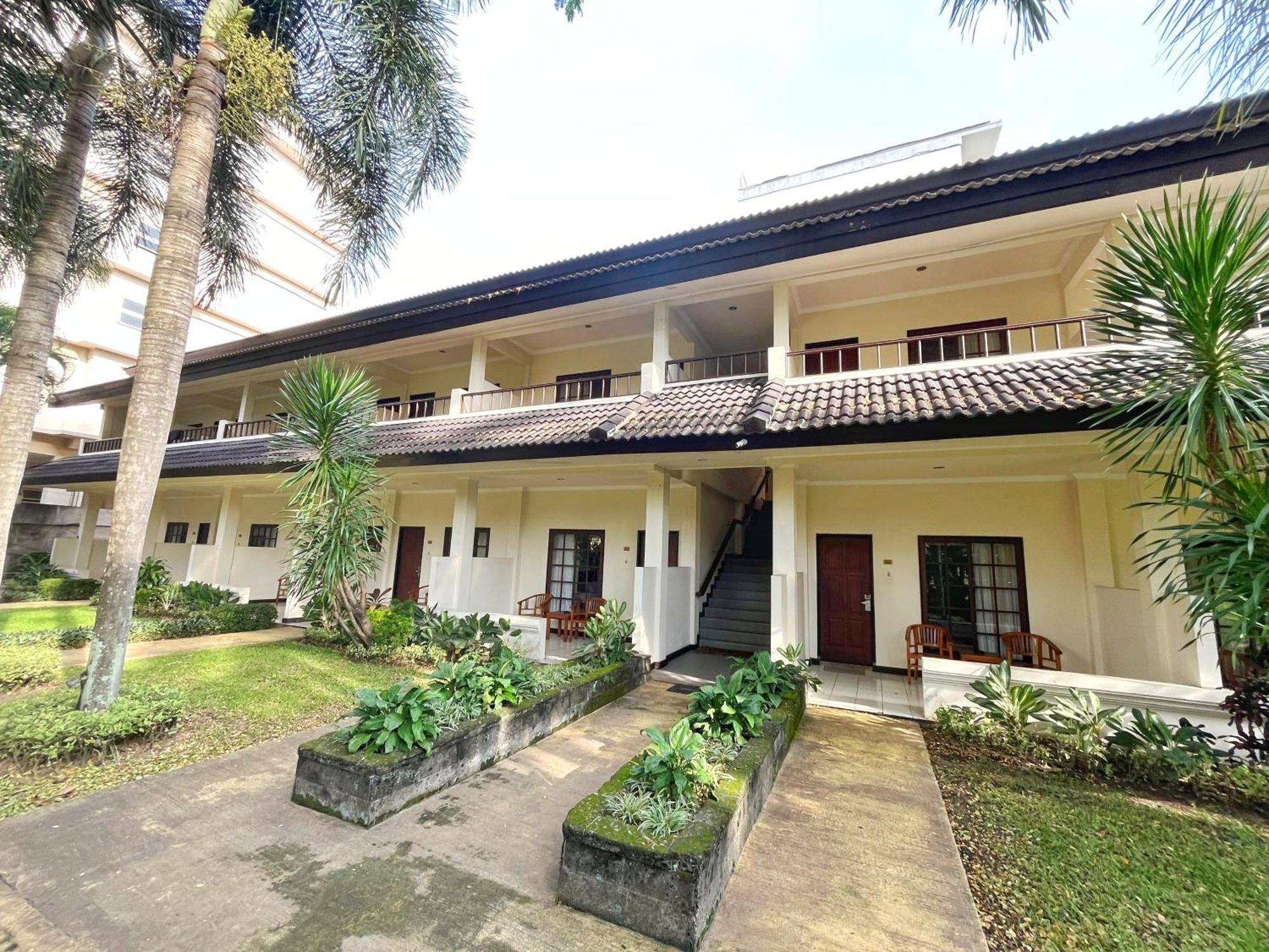 Lombok Garden Hotel Mataram Exterior foto